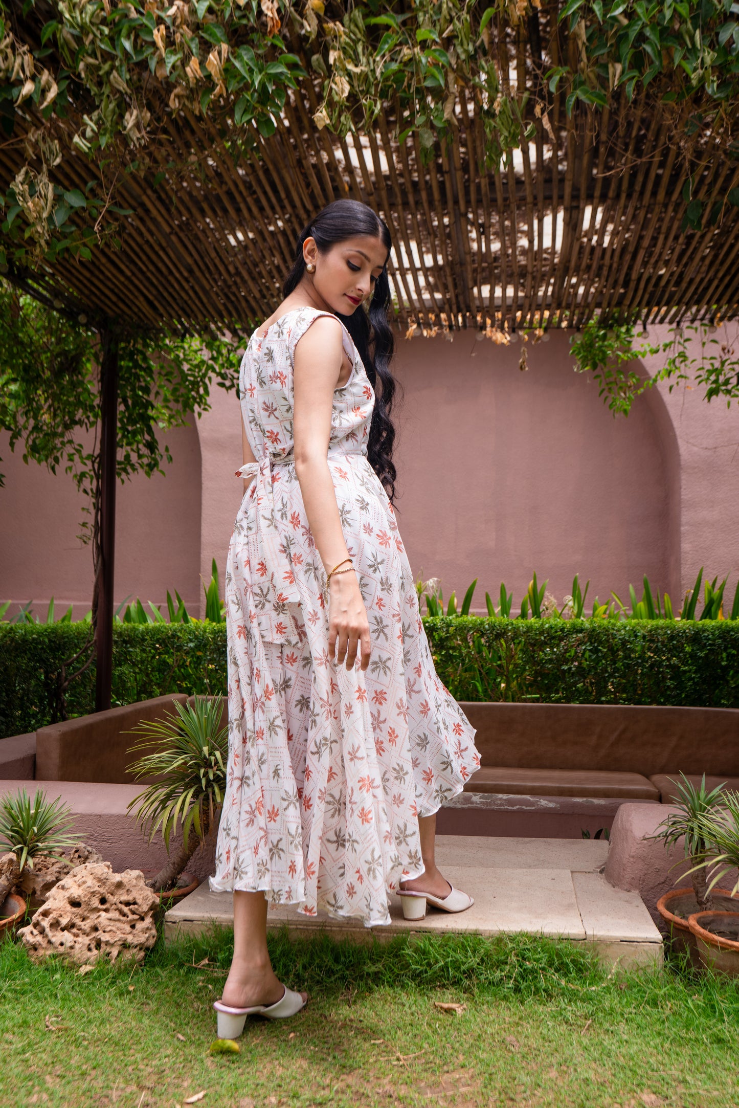 Palm Whisper High-Low Outfit