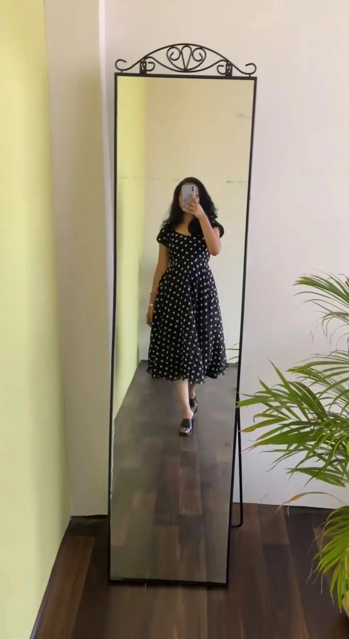 polka dots Midi Dress image 2