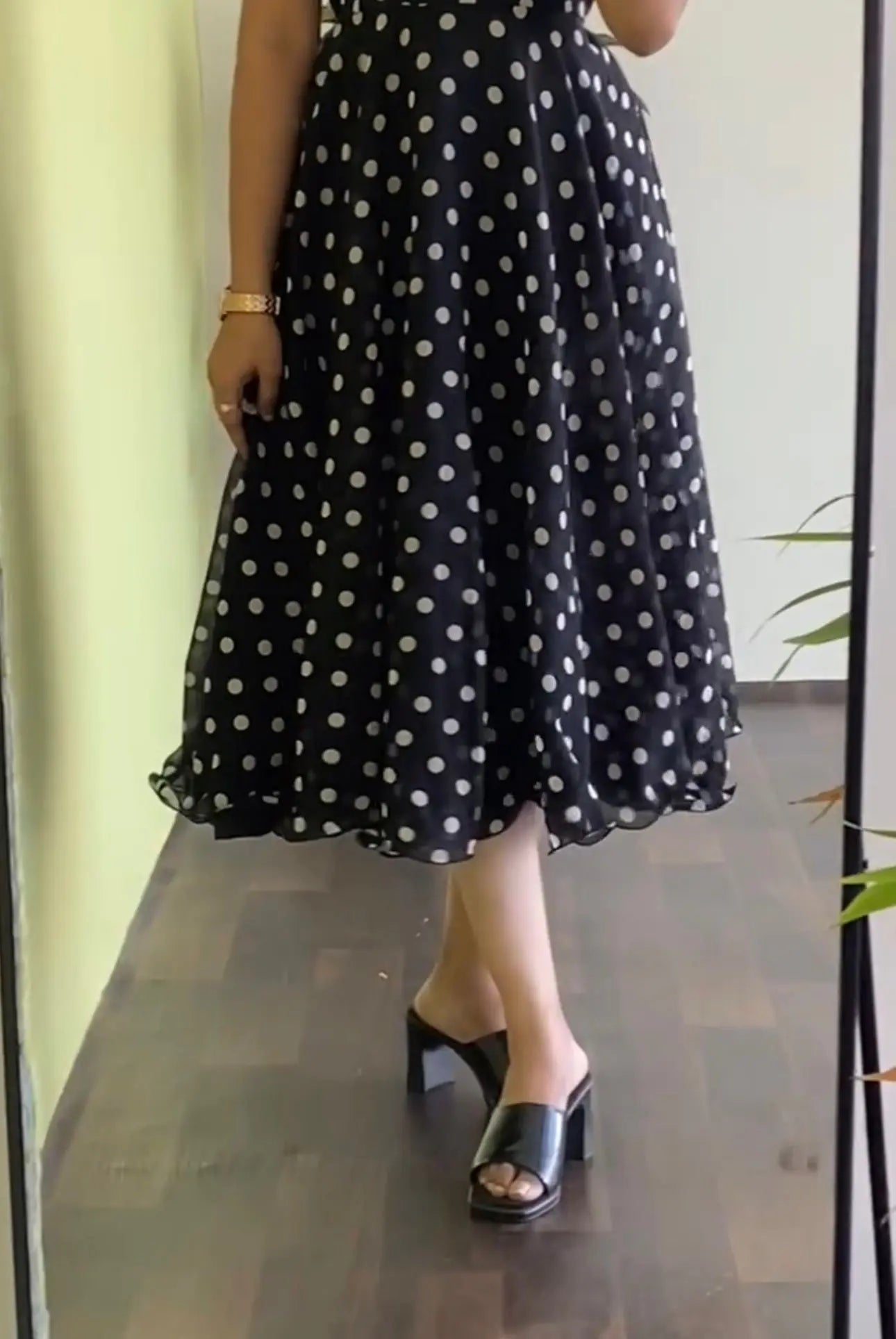 polka dots Midi Dress image 4